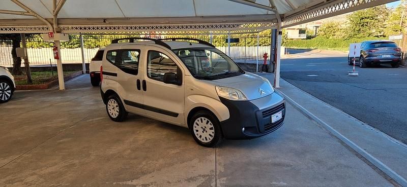 Argento Usata 2013 Citroën Nemo SELECTION Furgone | 6500 € (Buon prezzo) - Immagine 1/4