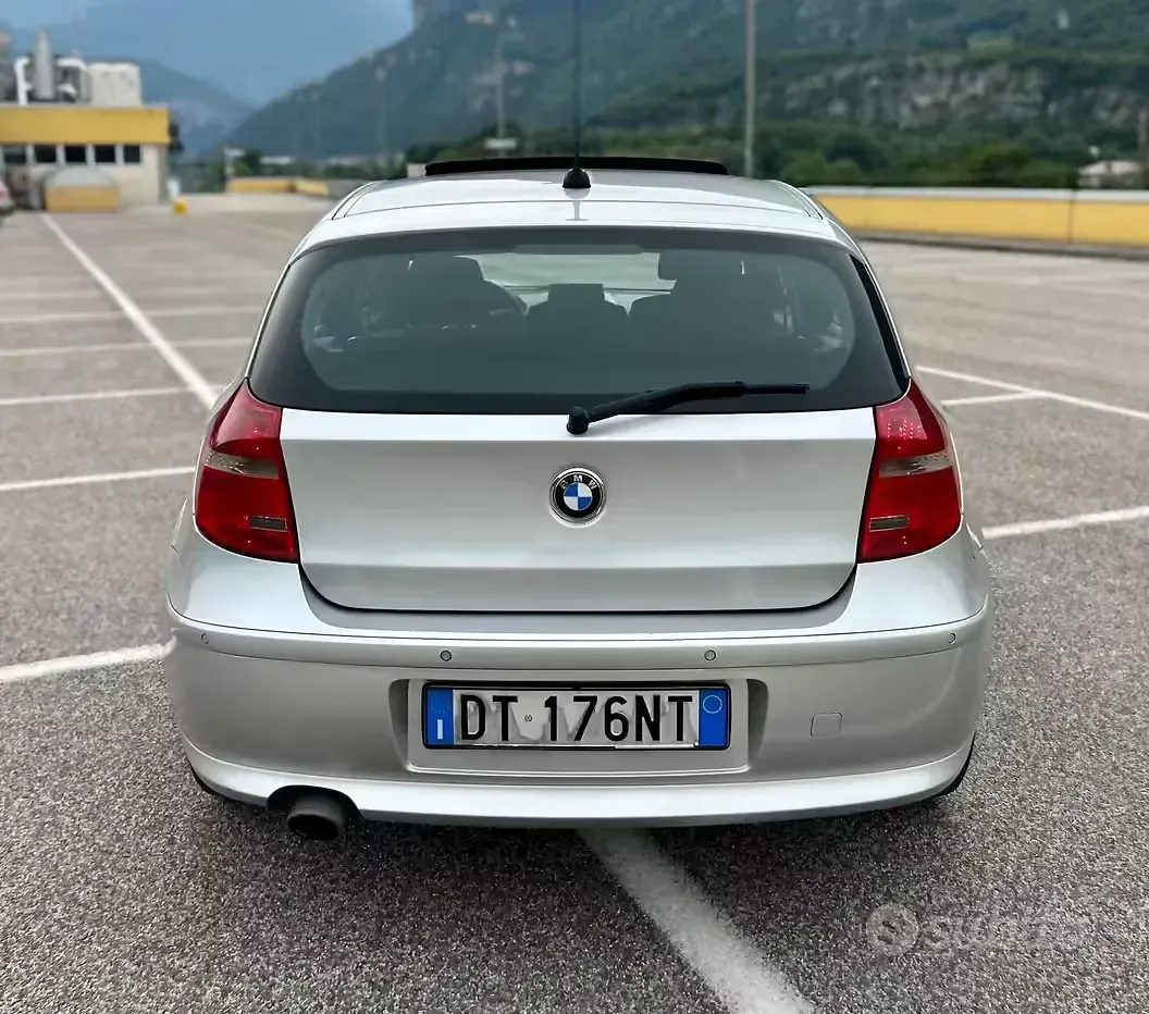 Usata BMW 120 M Sport 177 CV (130 kW) 2009 Grigio Utilitaria