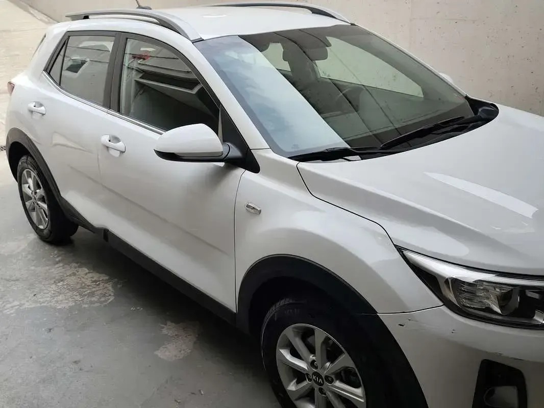 Usata Kia Stonic Style 101 CV (74 kW) 2017 Bianco SUV