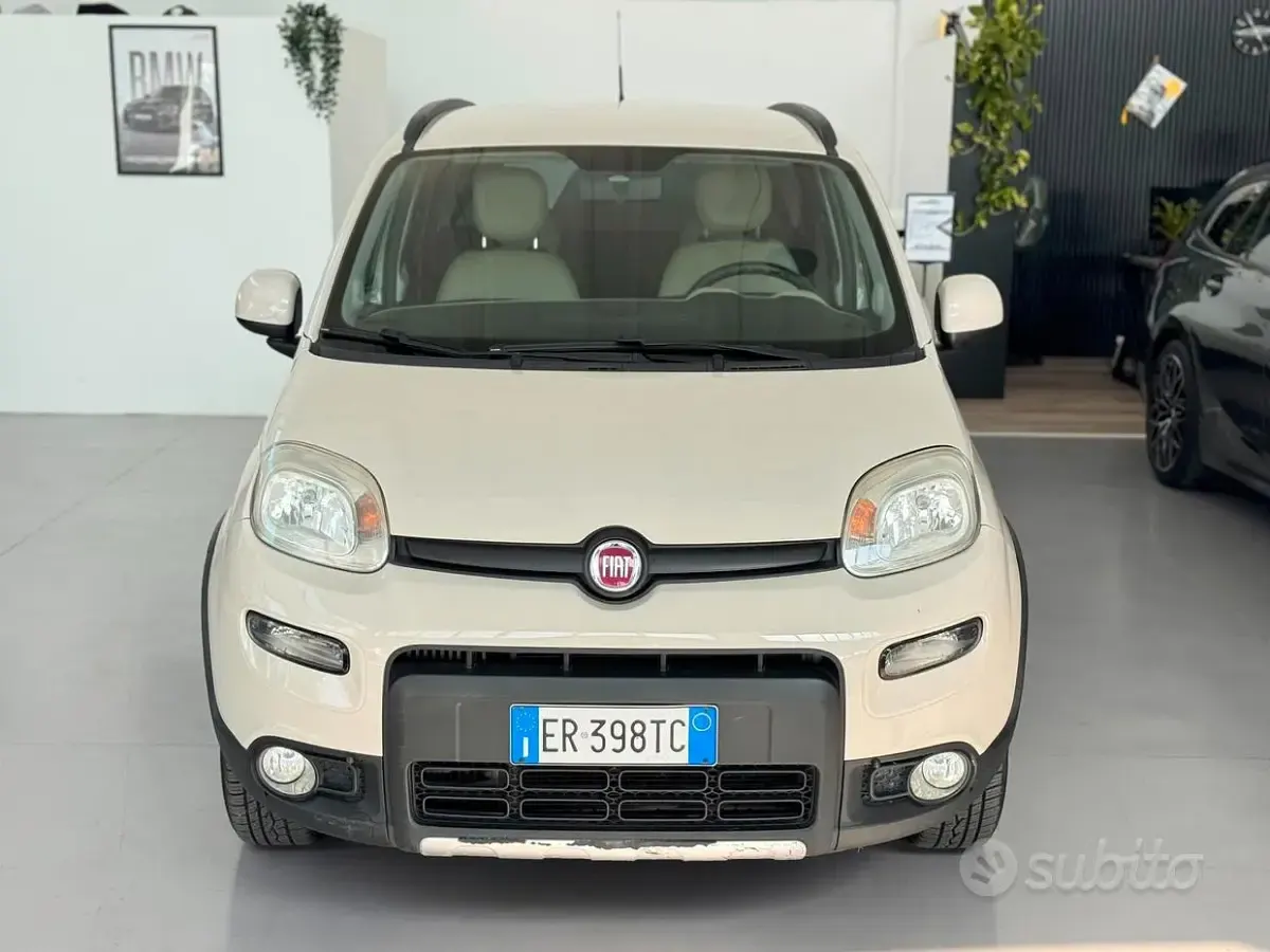 Usata Fiat Panda 4x4 S 85 CV (62 kW) 2013 Bianco Utilitaria