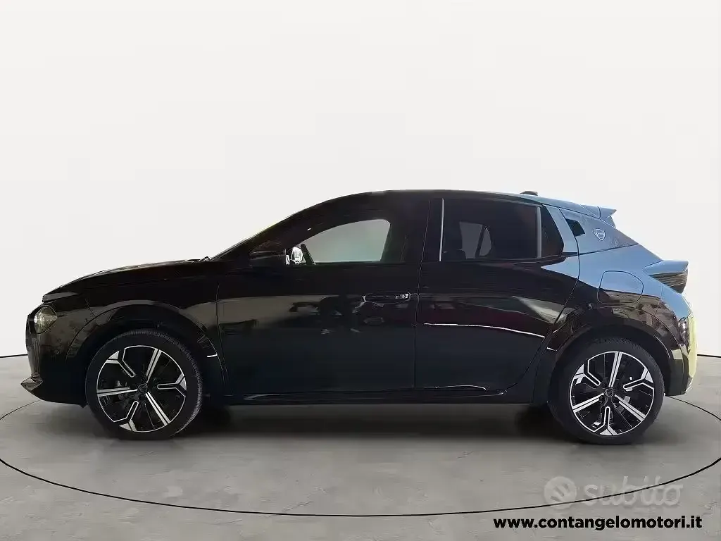 Begagnad Lancia Ypsilon 101 HK (74 kW) 2025 Svart Halvkombi