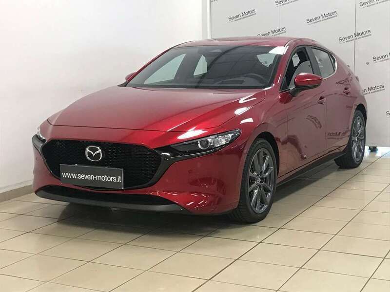 Rosso Usata 2024 Mazda 3 Exclusive-Line Tre volumi | 29.400 € (Molto cara) - Immagine 1/4