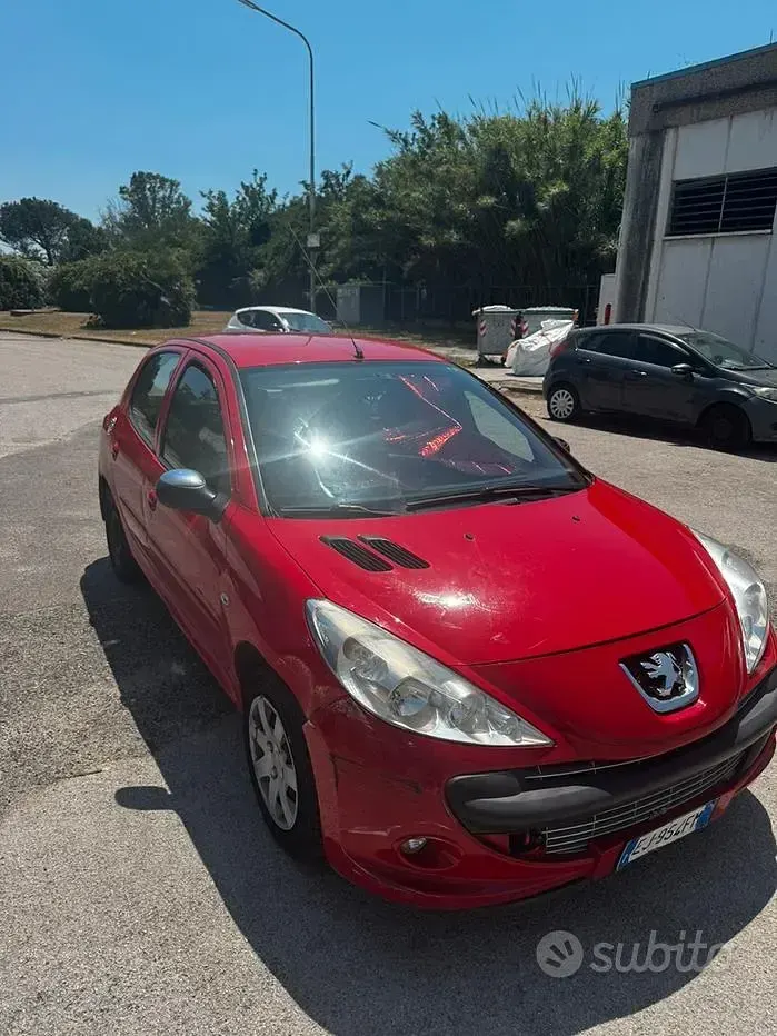Usata Peugeot 206 60 CV (44 kW) 2011 Rosso Berlina