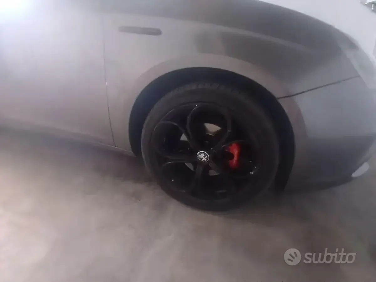 Usata Alfa Romeo Giulietta 120 CV (88 kW) 2018 Grigio Utilitaria