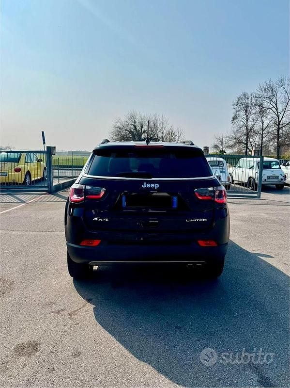 Usata Jeep Compass 140 CV (102 kW) 2018 Nero SUV
