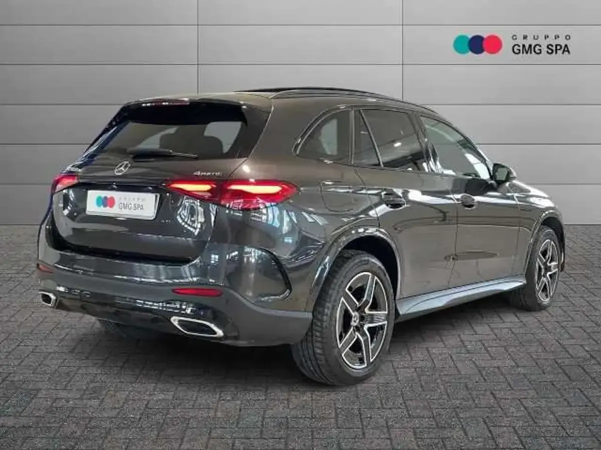 Usata Mercedes GLC300e Advanced 333 CV (244 kW) 2023 Grigio SUV