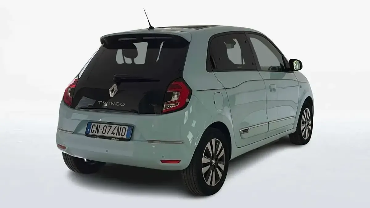 Usata Renault Twingo Techno 30 kW (42 CV) 2023 Blu/azzurro Utilitaria