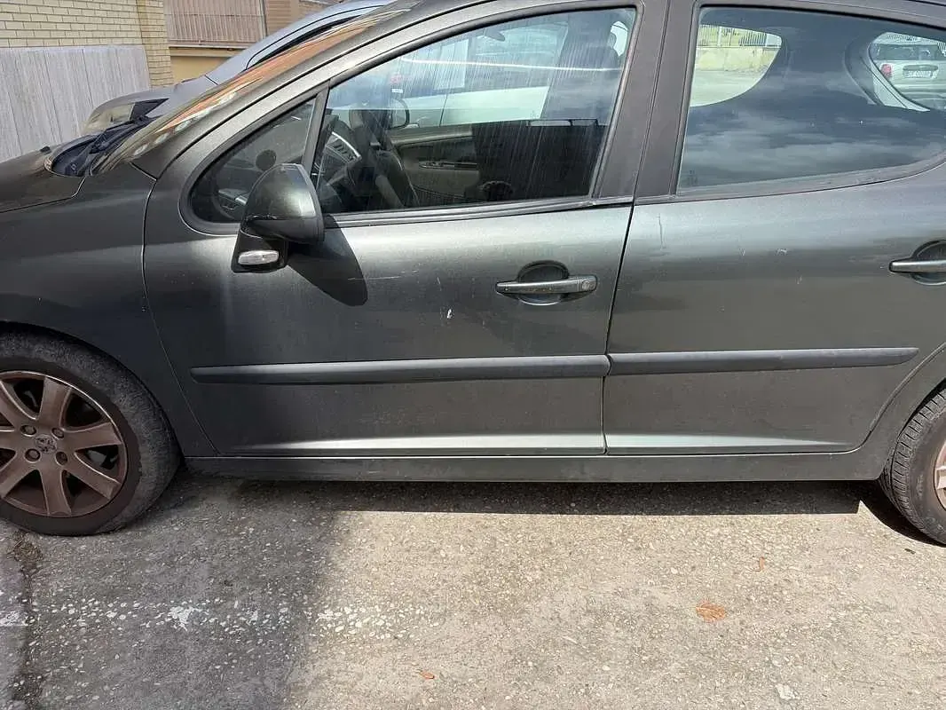 Usata Peugeot 207 90 CV (66 kW) 2007 Berlina