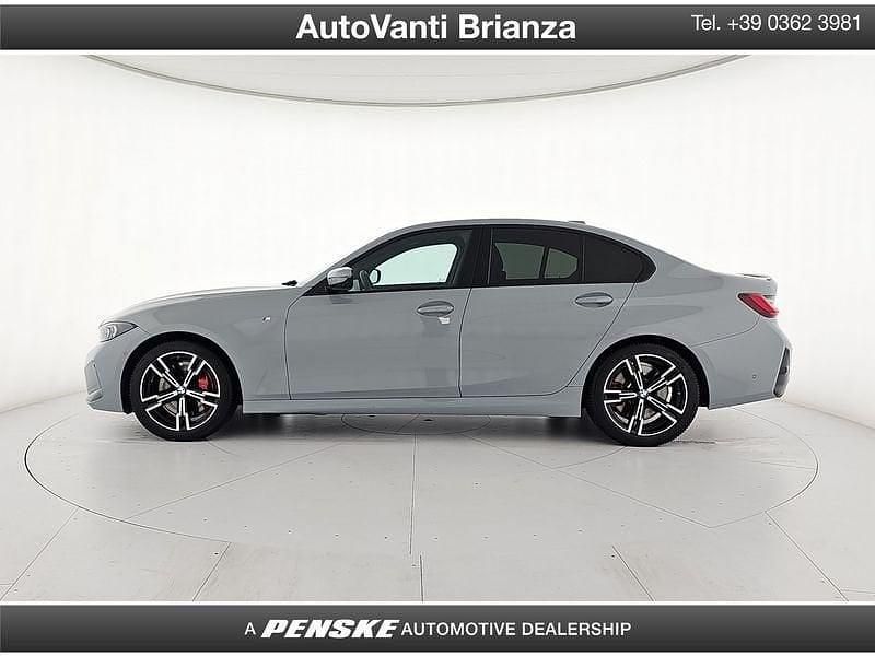 Begagnad BMW 320e M Sport 190 HK (139 kW) 2025 Grå Sedan