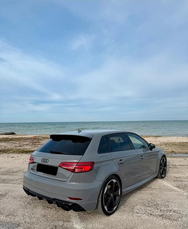 Usata Audi RS3 Sport 400 CV (294 kW) 2018 Grigio Berlina