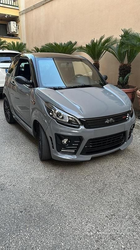 Grigio Usata 2018 Ligier JS50 Due volumi | 8500 € (Buon prezzo) - Immagine 1/4