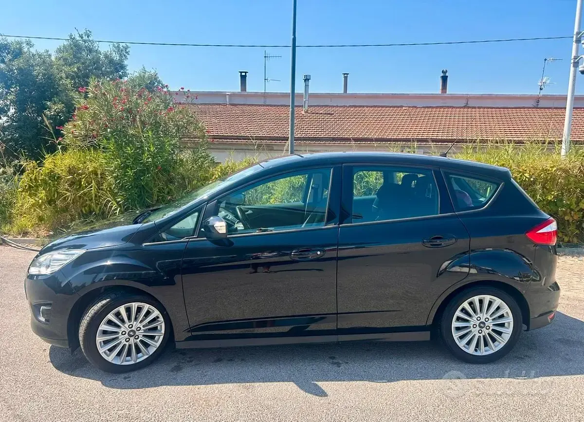 Usata Ford C-MAX 95 CV (69 kW) 2015 Nero Monovolume