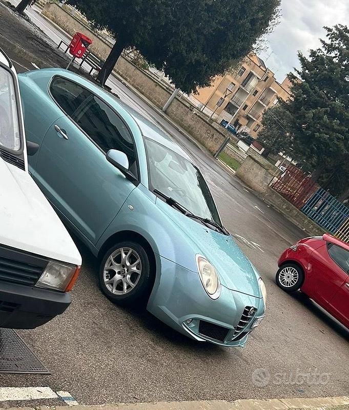 Begagnad Alfa Romeo MiTo 2007 Blå Halvkombi