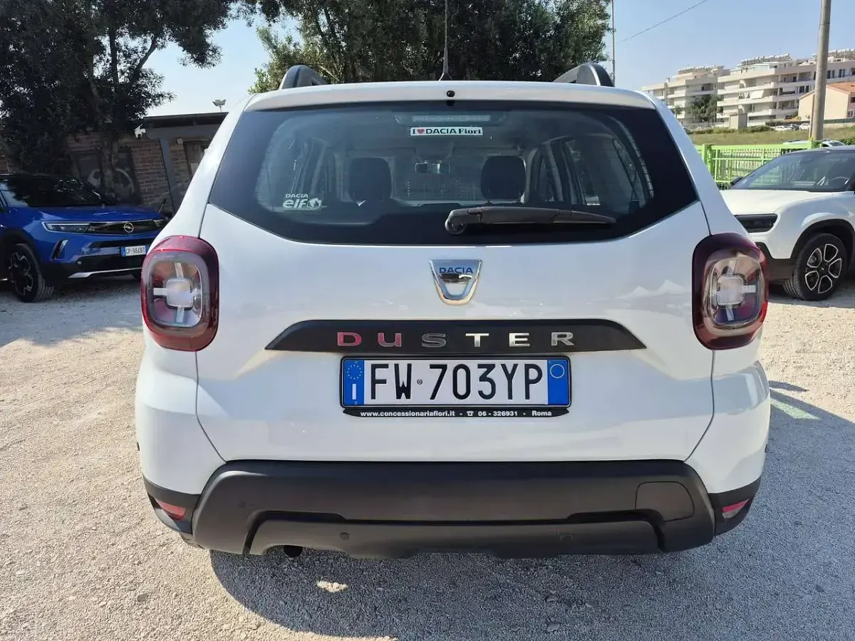 Usata Dacia Duster Essentiel 116 CV (85 kW) 2019 Bianco SUV