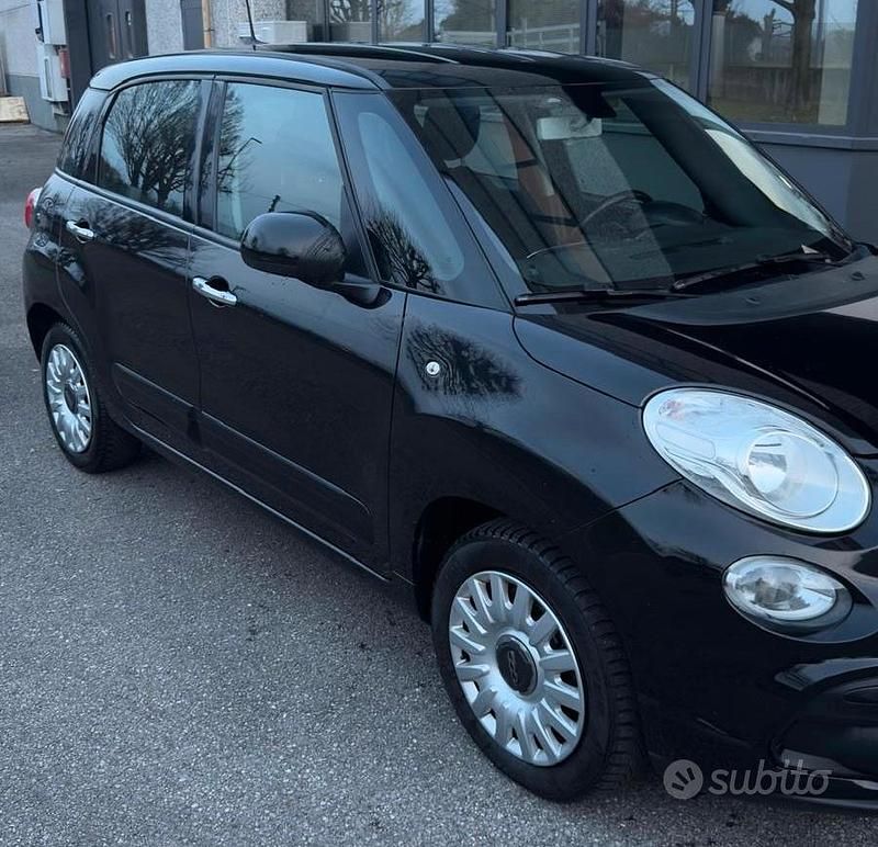 Usata Fiat 500L 105 CV (77 kW) 2017 Nero Monovolume