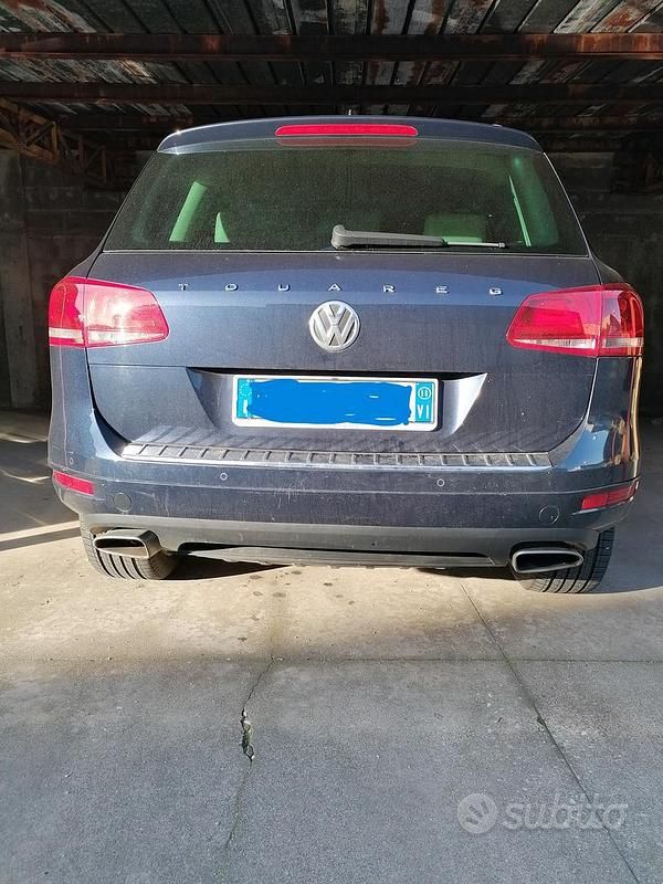 Usata VW Touareg Executive 245 CV (180 kW) 2011 Blu/azzurro SUV