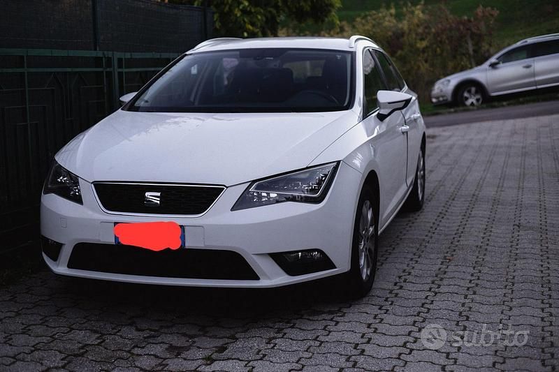 Usata Seat Leon ST Business 105 CV (77 kW) 2014 Bianco Station wagon