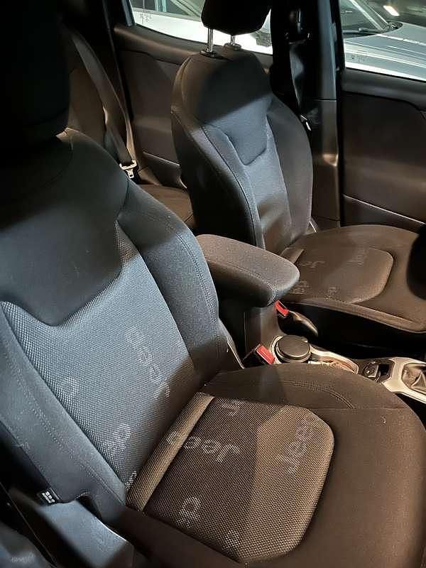 Usata Jeep Renegade Sport 110 CV (80 kW) 2017 SUV