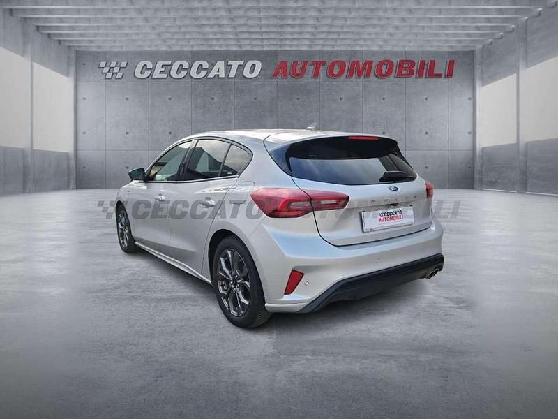 Usata Ford Focus ST-Line 116 CV (85 kW) 2025 Argento Utilitaria