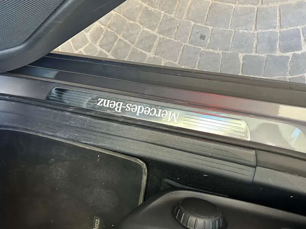 Usata Mercedes GLA200 Premium 136 CV (100 kW) 2018 Grigio SUV