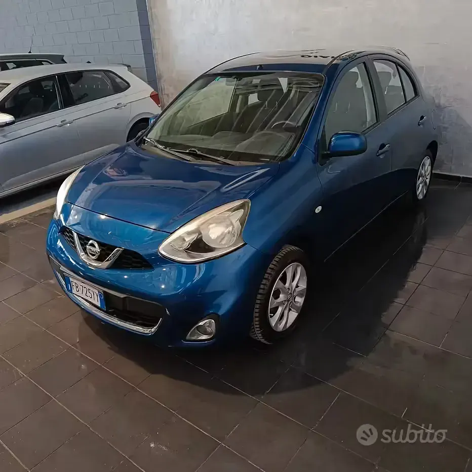 Usado Nissan Micra 80 HP (58 kW) 2015 Azul Citadino