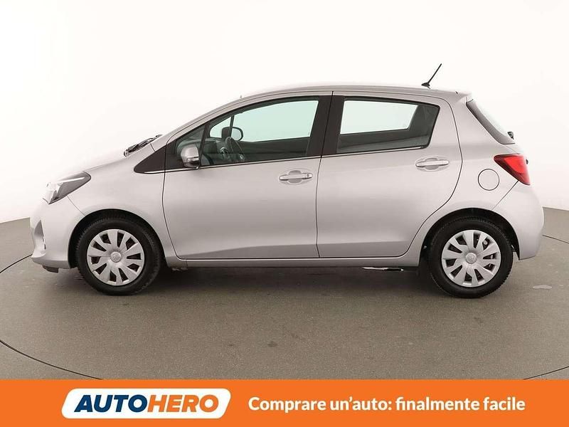 Usata Toyota Yaris Active 69 CV (50 kW) 2017 Argento Utilitaria
