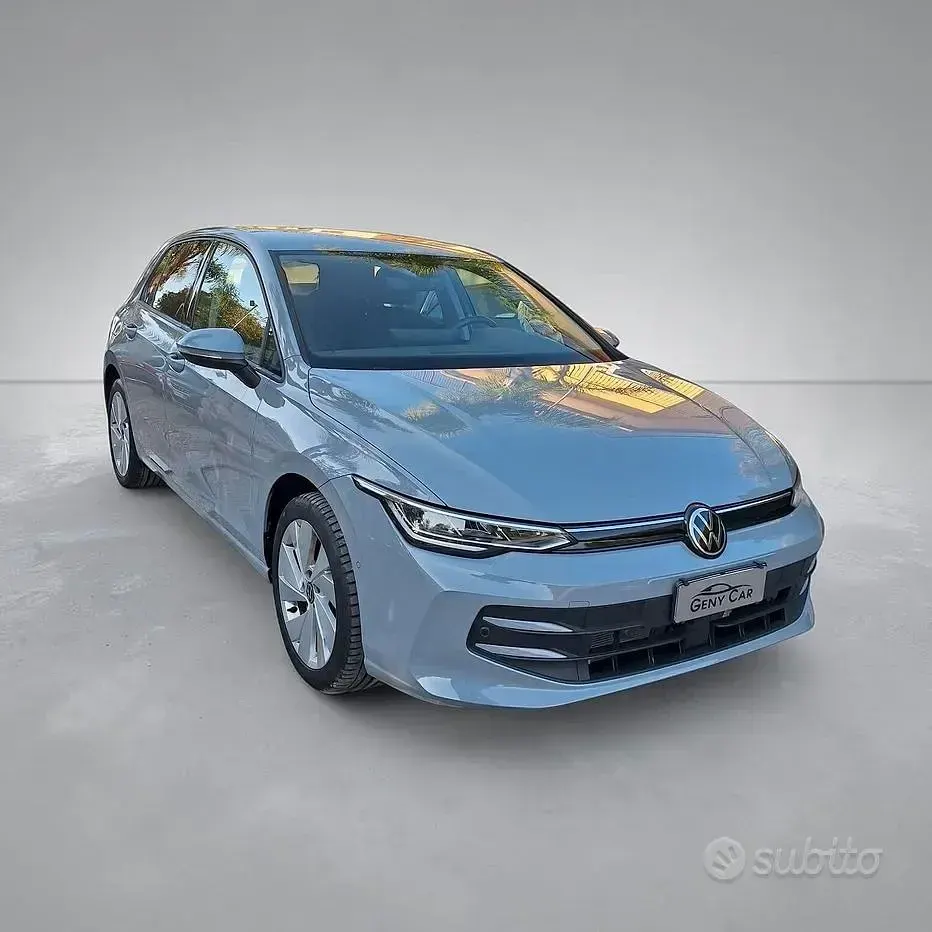 Usata VW Golf VIII 150 CV (110 kW) 2025 Grigio Berlina