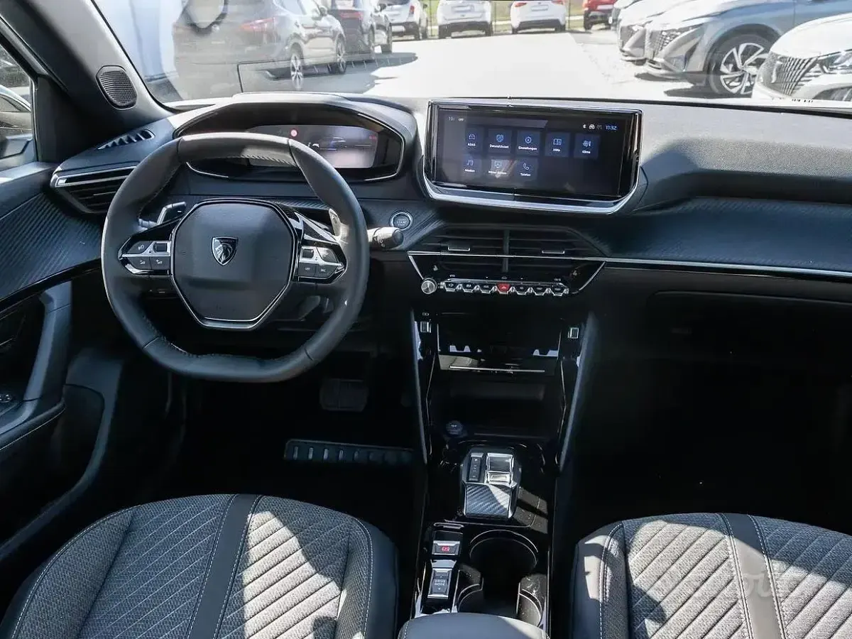 Nuova Peugeot 2008 Allure 145 CV (106 kW) 2026 Bianco SUV