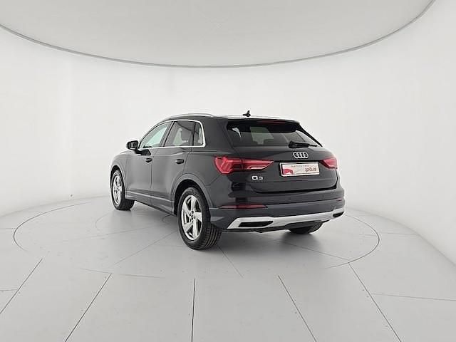 Nero mythos metallizzato Usata 2024 Audi Q3 Advanced SUV | 34.900 € (Super prezzo) - Immagine 1/2