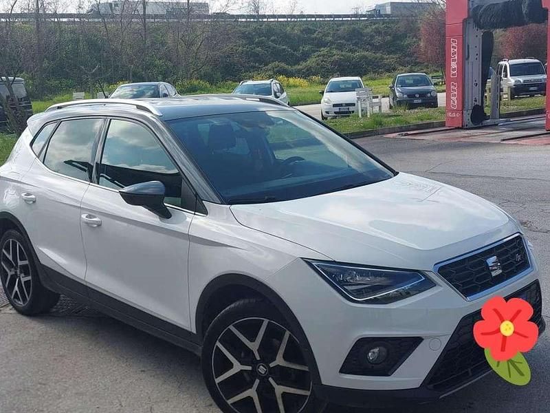 Käytetty Seat Arona FR 90 HP (66 kW) 2020 Valkoinen Katumaasturi