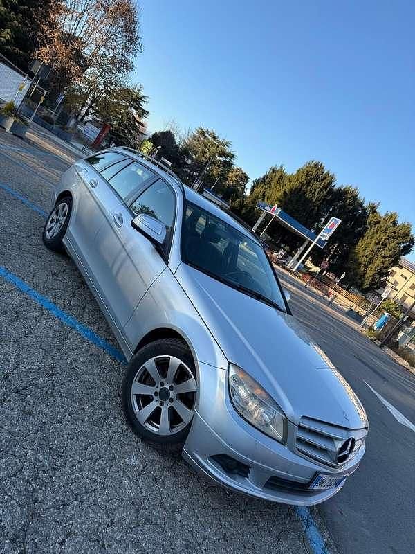 Usata Mercedes C220 Avantgarde 170 CV (125 kW) 2008 Grigio Station wagon