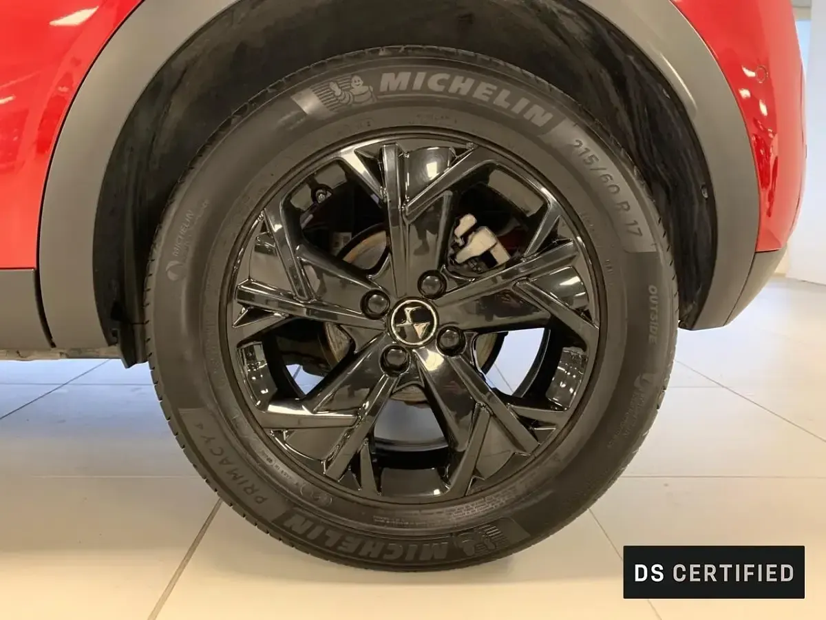 Usata DS Automobiles DS3 Crossback Performance 100 CV (73 kW) 2020 Rosso SUV