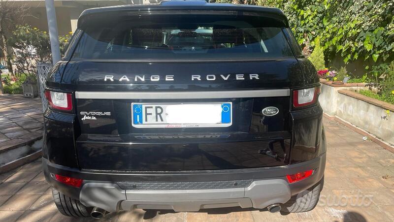 Usato 2018 Land Rover Range Rover evoque 2.0 Diesel 150 CV (18.900 €)