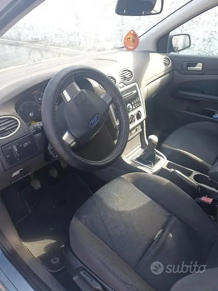 Usata Ford Focus 116 CV (85 kW) 2007 Blu Berlina