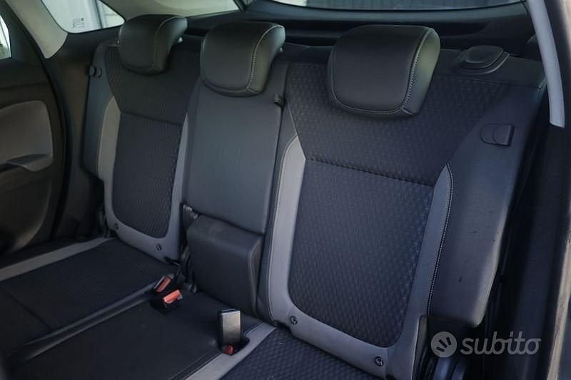 Usata Opel Crossland X Ultimate 99 CV (72 kW) 2017 Grigio scuro SUV