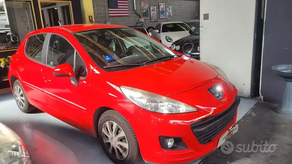 Usata Peugeot 207 Active 73 CV (53 kW) 2011 Rosso Berlina