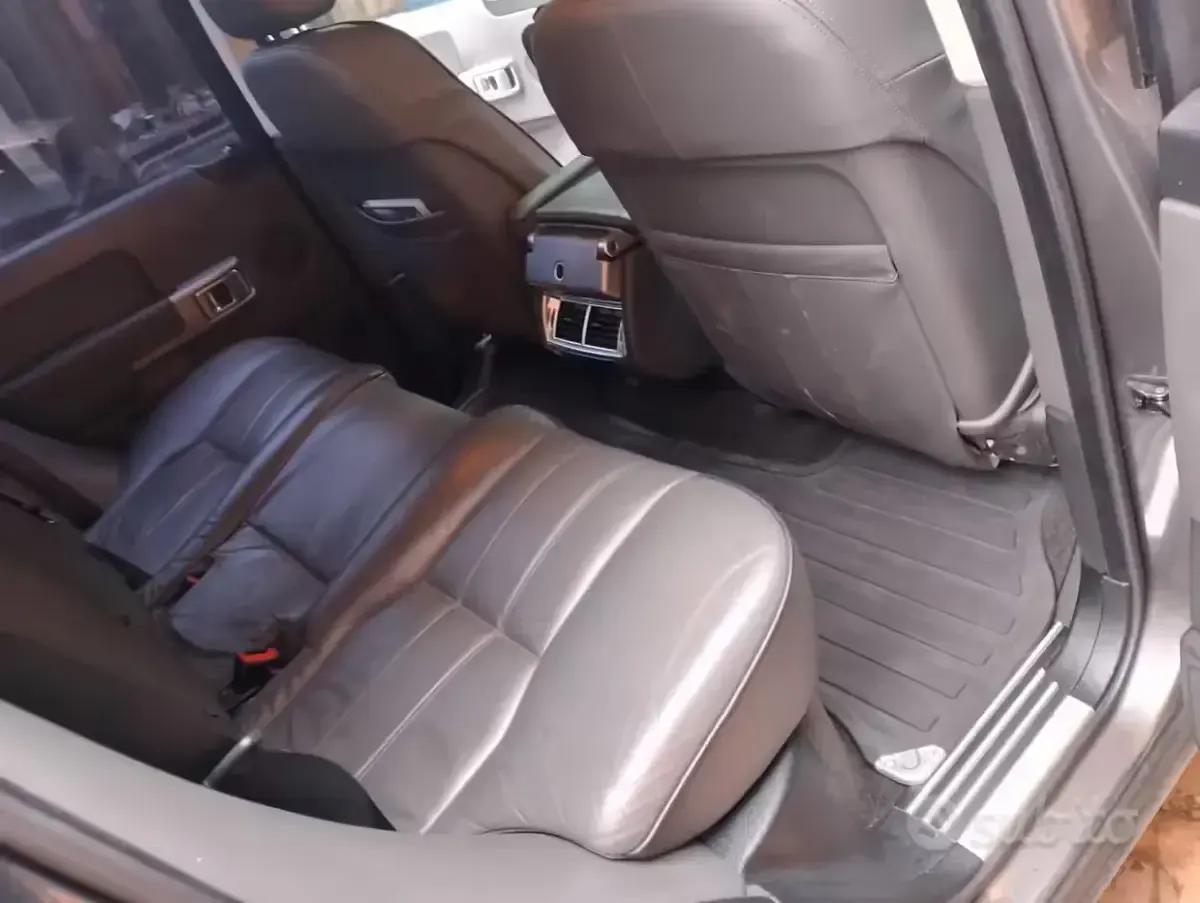 Usata Land Rover Range Rover 286 CV (210 kW) 2003 Grigio SUV