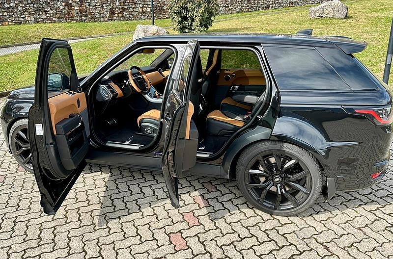 Usata Land Rover Range Rover Sport SVR 575 CV (422 kW) 2021 Nero SUV