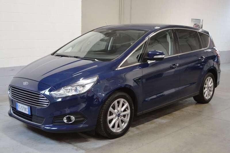 Blu/azzurro Usata 2016 Ford S-MAX Titanium Monovolume | 13.000 € (Ottimo prezzo) - Immagine 1/4