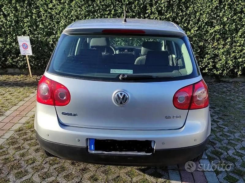 Usata VW Golf IV Comfortline 115 CV (84 kW) 2005 Grigio Berlina
