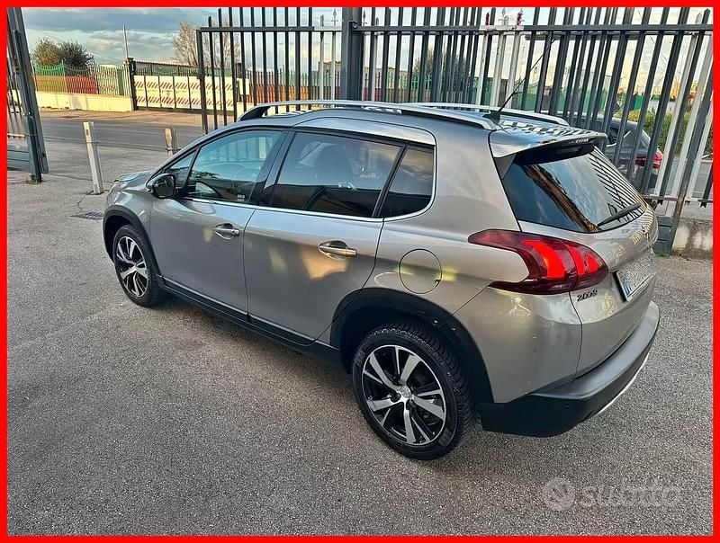 Usata Peugeot 2008 120 CV (88 kW) 2019 Grigio SUV