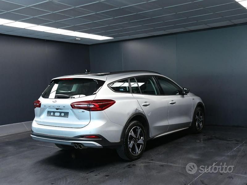 Usata Ford Focus Active 125 CV (91 kW) 2023 Grigio Station wagon