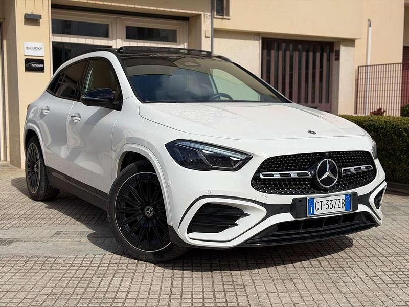 Usata Mercedes GLA200 AMG Line Premium Plus 150 CV (110 kW) 2024 Bianco SUV