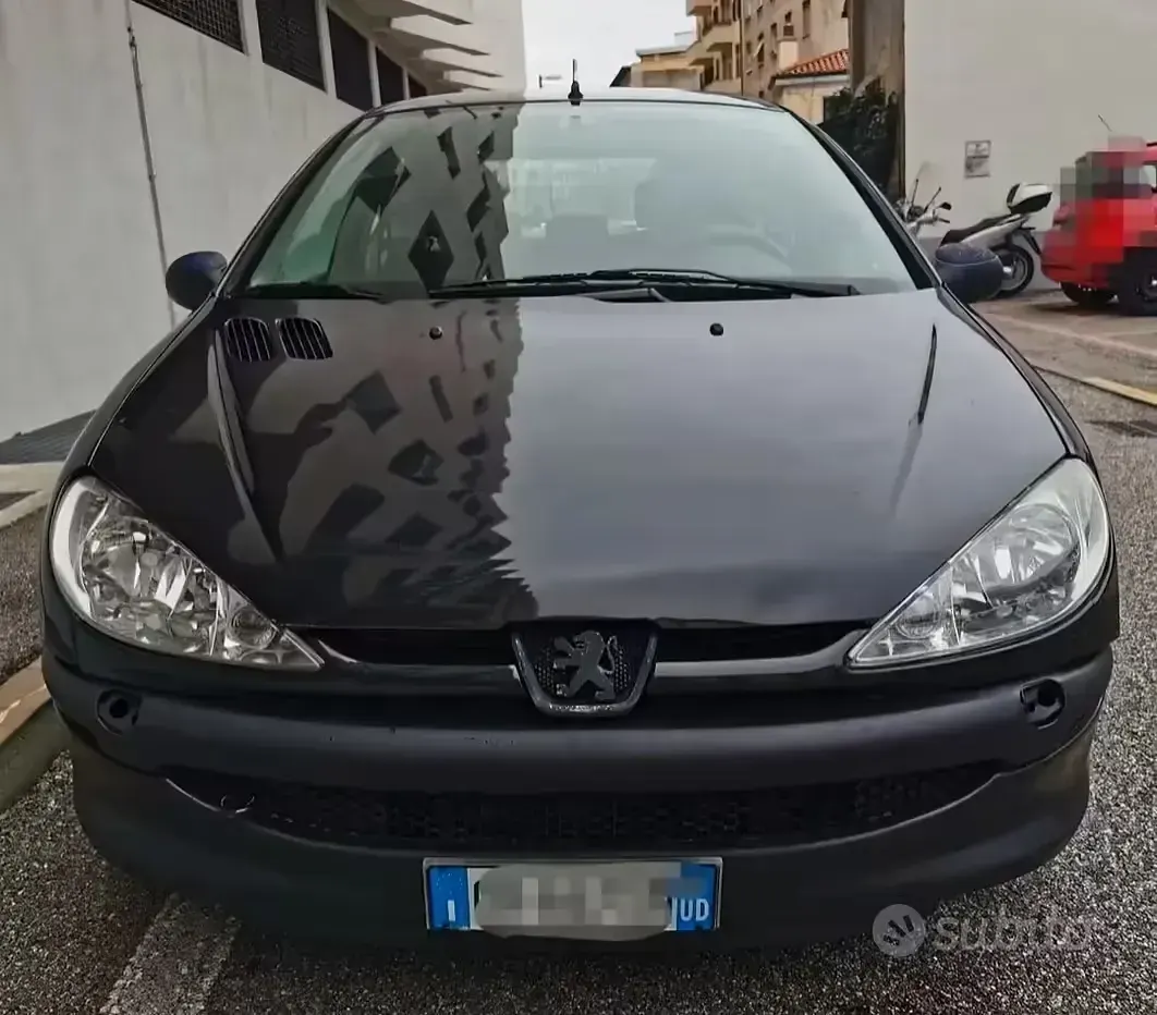 Usata Peugeot 206 60 CV (44 kW) 2004 Nero Utilitaria