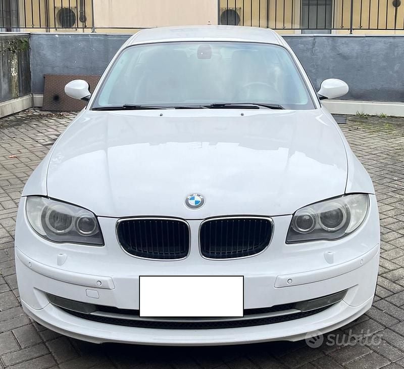 Usata BMW 120 177 CV (130 kW) 2008 Bianco Utilitaria