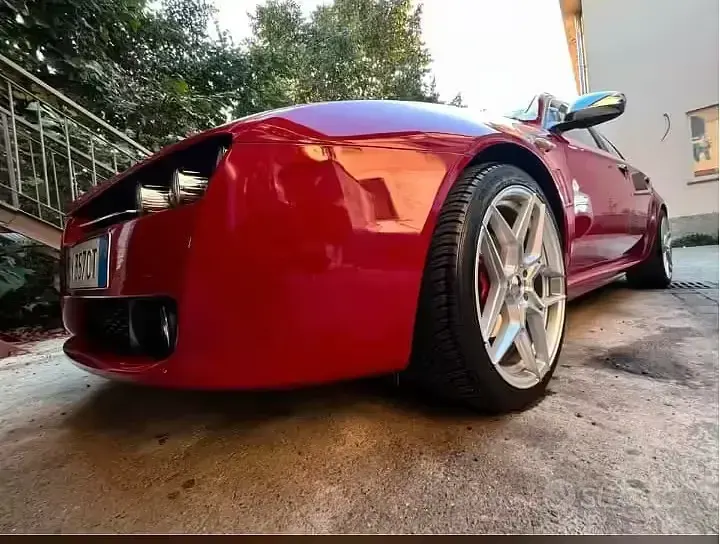 Usata Alfa Romeo 159 140 CV (102 kW) 2011 Rosso Station wagon