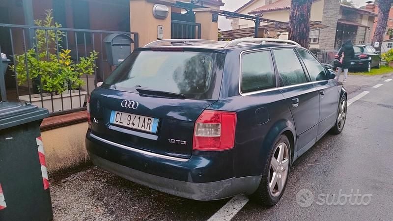 Usata Audi A4 109 CV (80 kW) 2003 Blu Station wagon