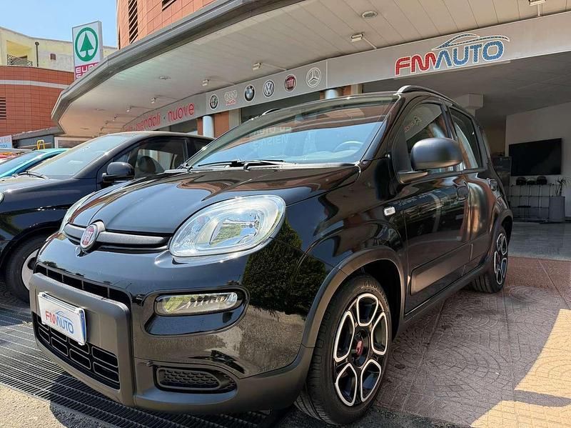 Usata Fiat Panda City Life 69 CV (50 kW) 2021 Grigio metallizzato Utilitaria
