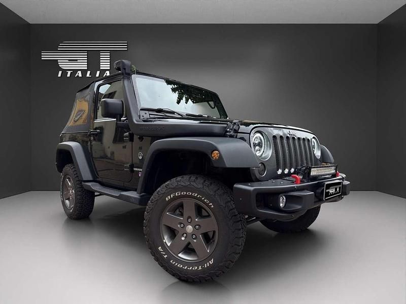 Usata Jeep Wrangler Sahara 200 CV (147 kW) 2013 Nero SUV