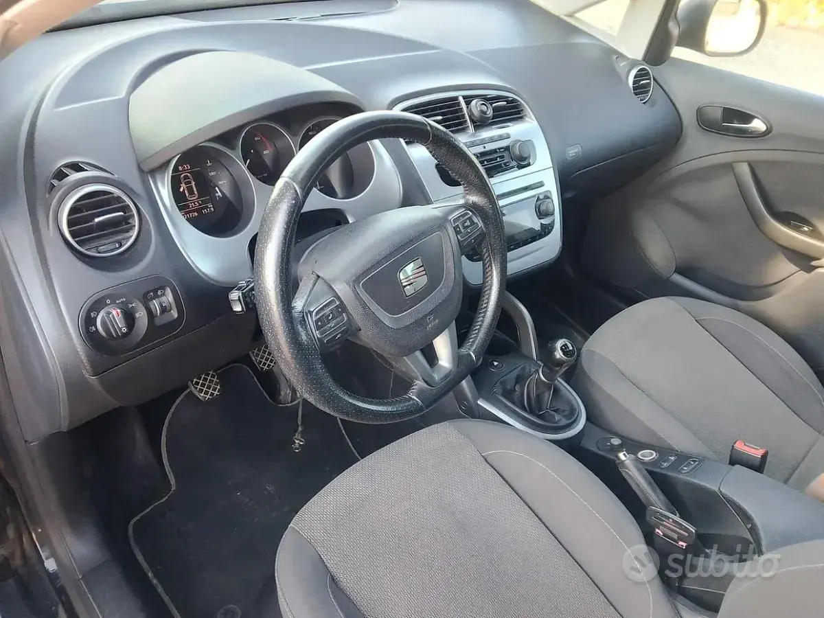 Usata Seat Altea 140 CV (102 kW) 2010 Nero Monovolume